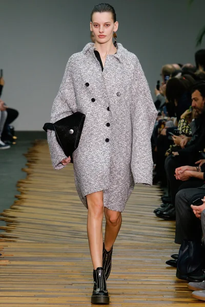 Look 22